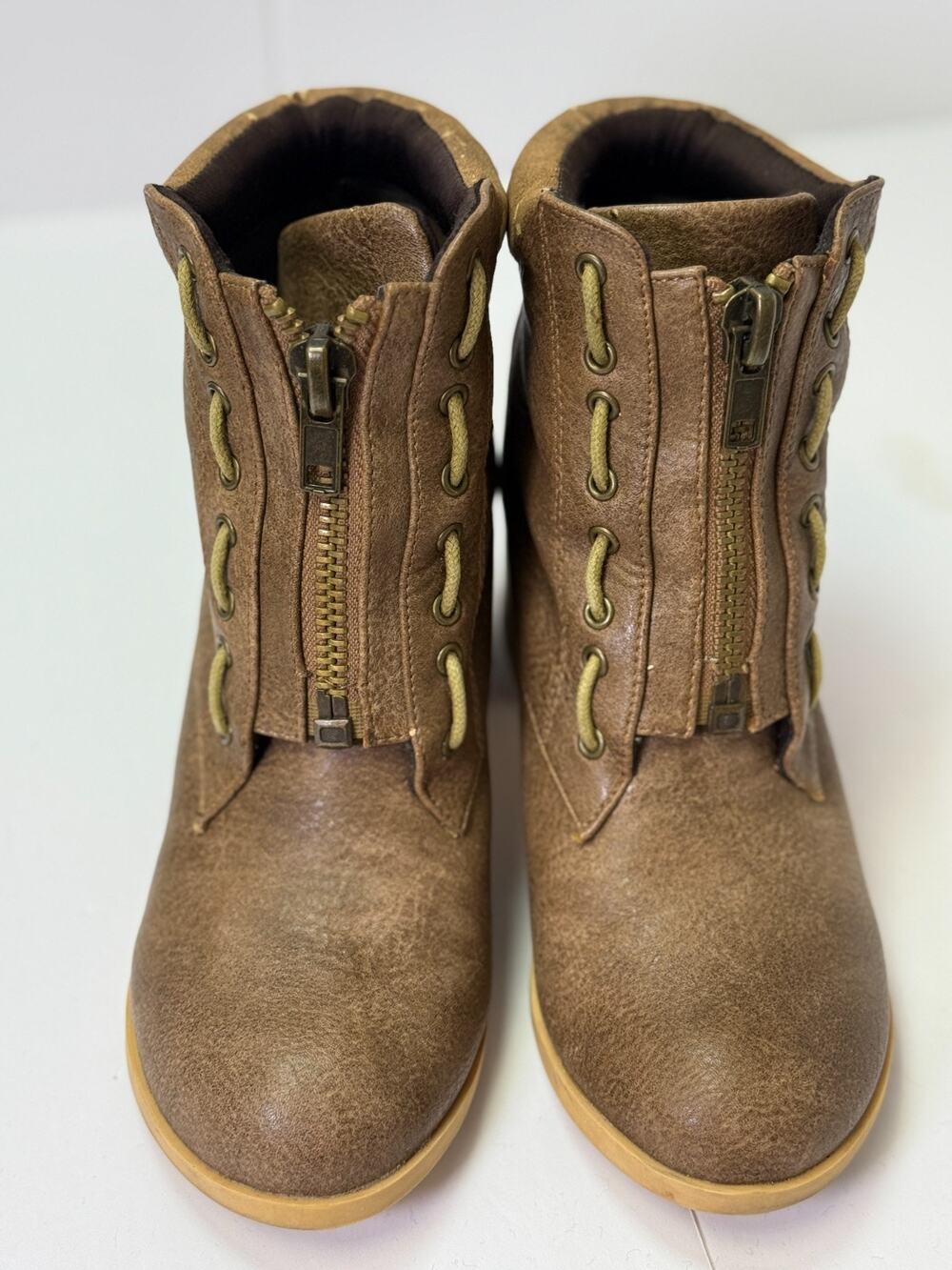 Michael Antonio Women's Brown Ankle Boots Size 6.5 Zip Front Lace Detail Boho